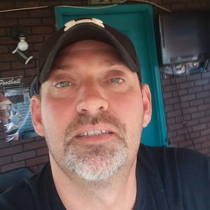 Meet your Posher, Gregory